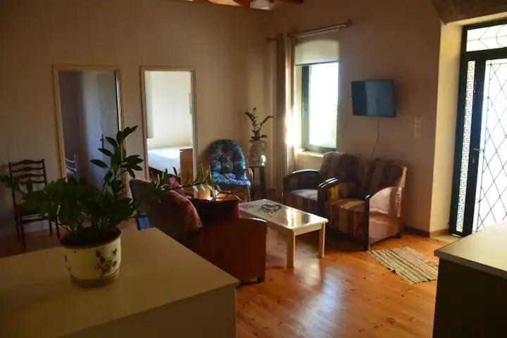 Soubassis House Ferienhaus Elíka